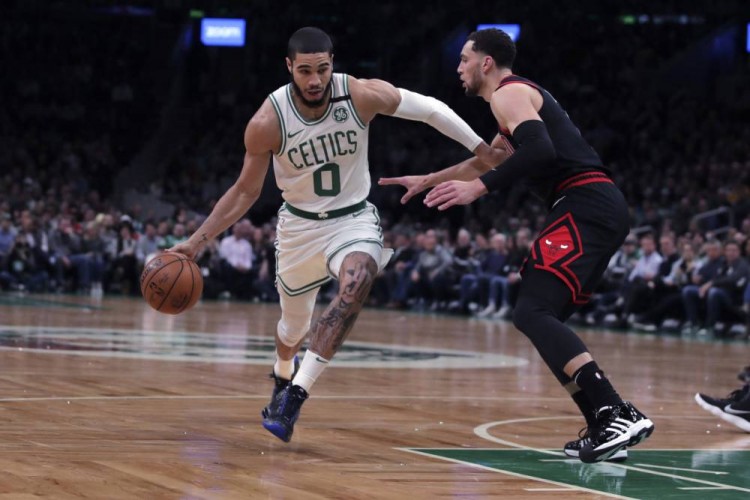 西媒：诺坎普球场违规施工 被警方叫停并罚300欧