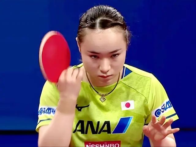 曾莉棋在前