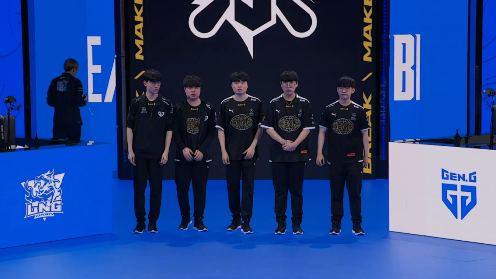 图片报德国vs荷兰评分：德国大部分球员2分，荷兰大部分5分