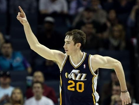 中发挥其独 中发挥其独